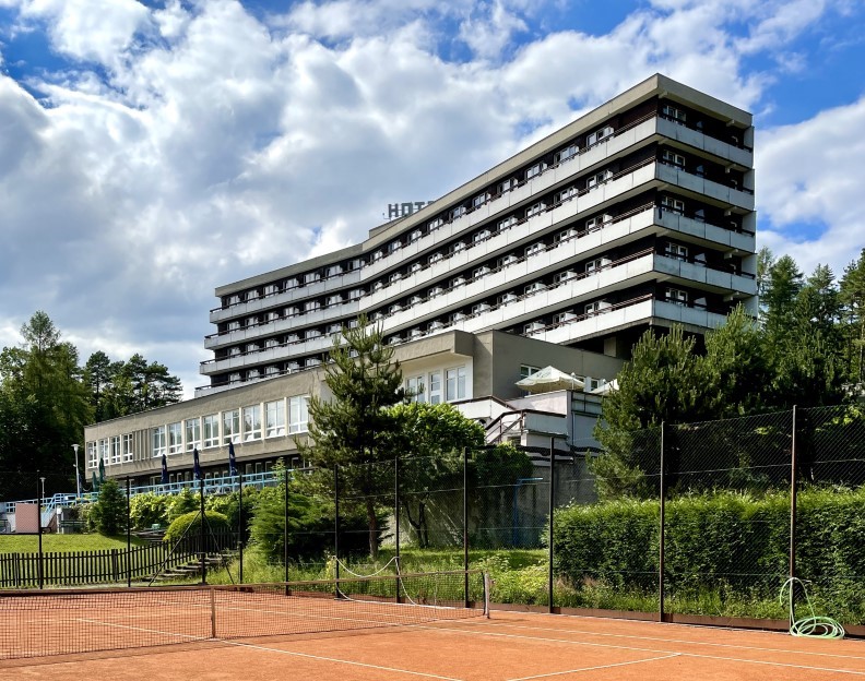 Dnes lázeňští hosté využívají k pobytu moderní beskydské hotely - Hotel Relax v Rožnově pod Radhoštěm